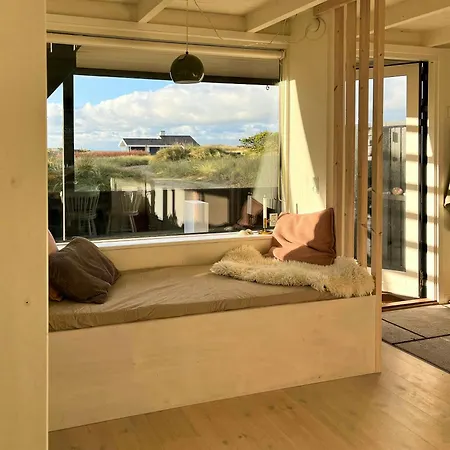 Artist's With North Sea Views *