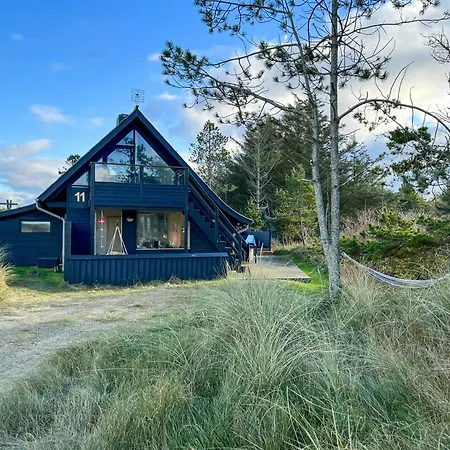 Artist's With North Sea Views *