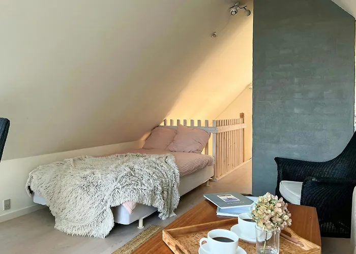 Artist's With North Sea Views *